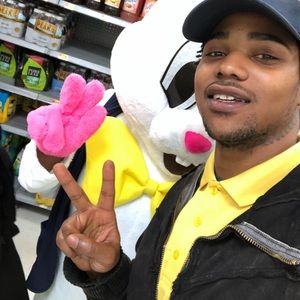 Meet your Posher, Antoine